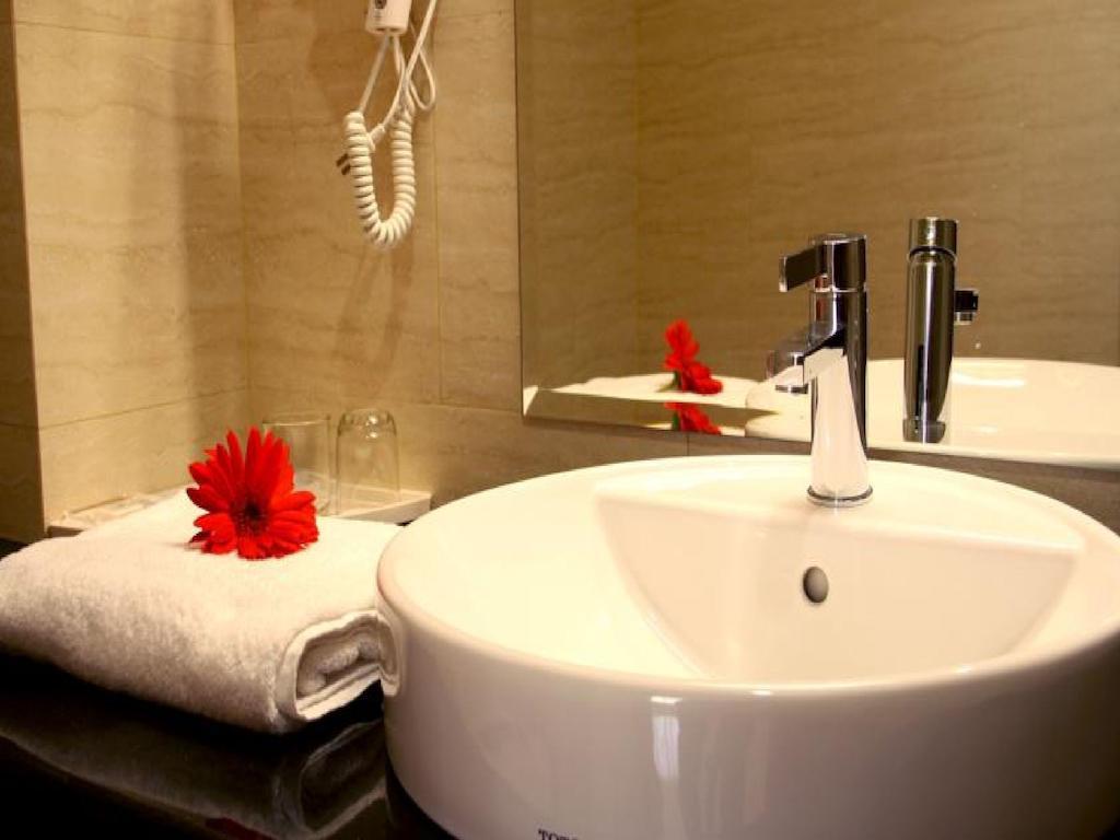 Lac Vien Hotel Хошимін Номер фото